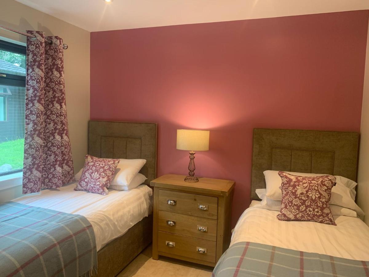 Birch Lodge 20 With Hot Tub Newton Stewart Bagian luar foto